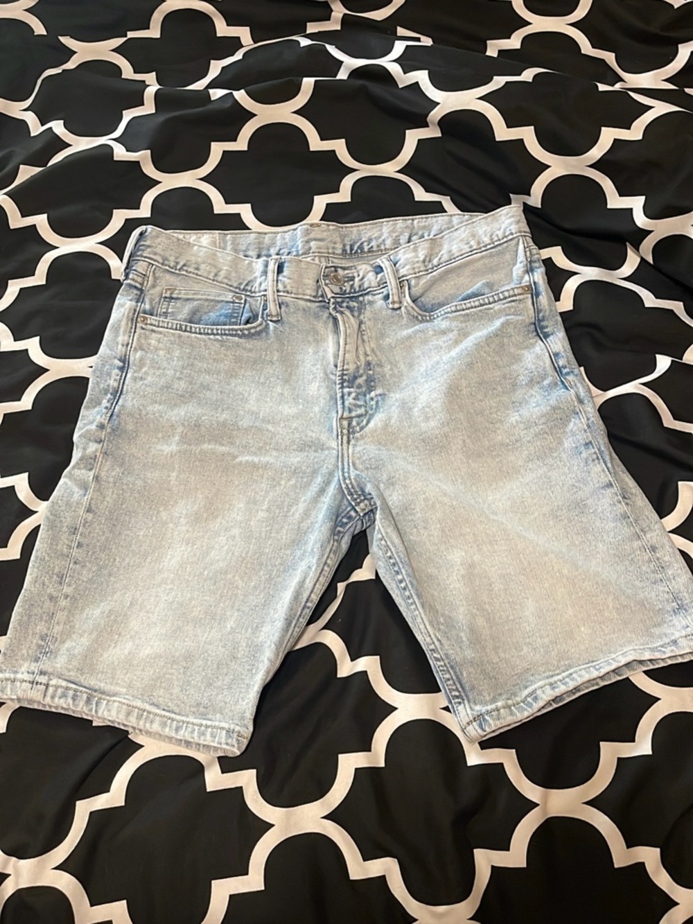 Men's Denim Shorts (Size 32)